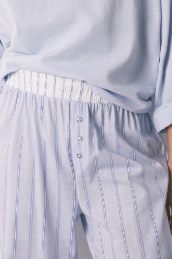 Длинные брюки из хлопка с принтом в синюю полоску