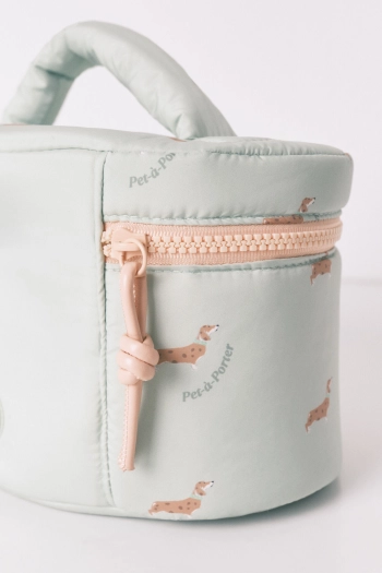 Средняя зелёная косметичка с принтом маленьких собачек