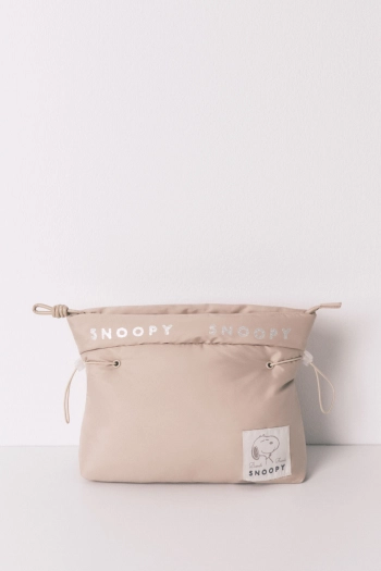 Середняя пухка бежева косметичка Snoopy