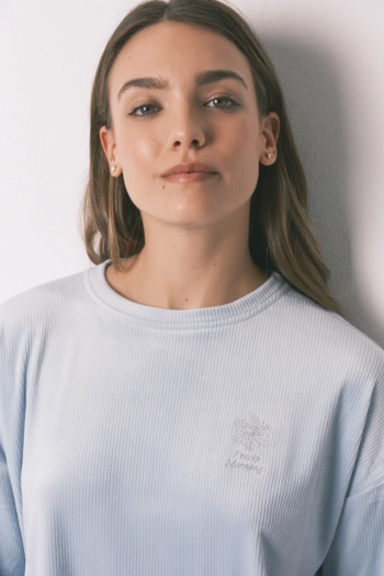 Довга синя піжама з велюру в рубчик