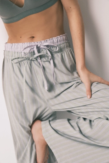 Длинная хлопковая пижама с принтом в полоску