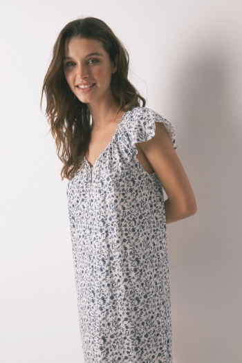 Коротка нічна сорочка з квітковим принтом