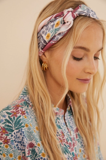 Разноцветный платок на голову с цветочным принтом