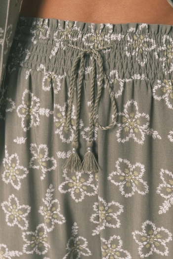 Вискозная пижама с цветочным принтом