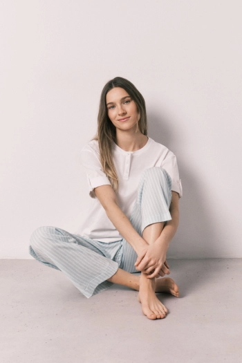 Коротка піжама з бавовни з штанами в зелену смужку