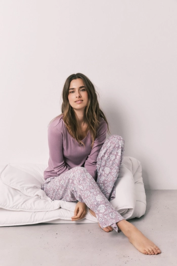 Піжама довга рожева з квітковим принтом