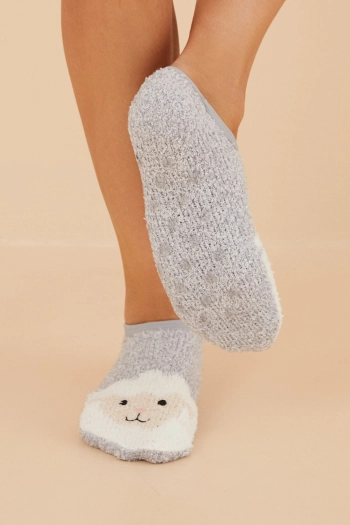 Пушистые носки-неведимки с 3D-вышитым изображением козочки