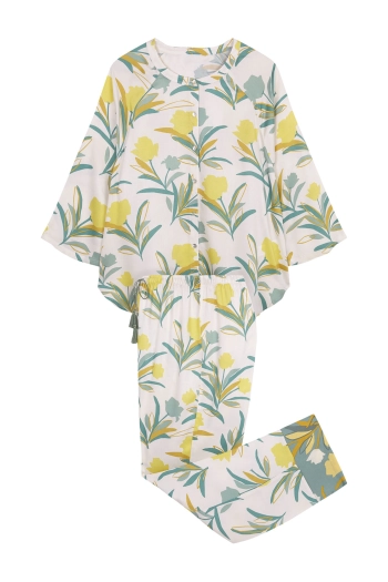 Классическая пижама с тропическим принтом по всей поверхности
