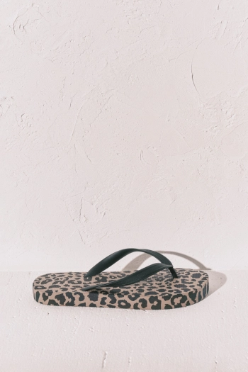Широкі сандалі з анімалістичним принтом