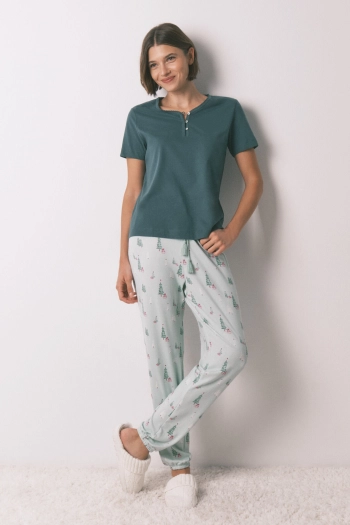 Зелена бавовняна футболка з V-подібним вирізом