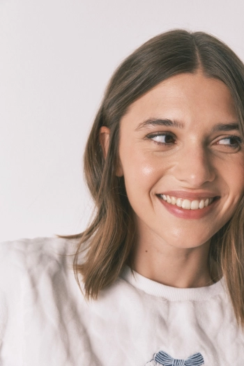 Довга біла піжама з м'якого флісу