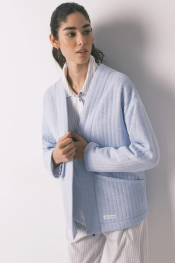 Короткий стёганый халат синего цвета