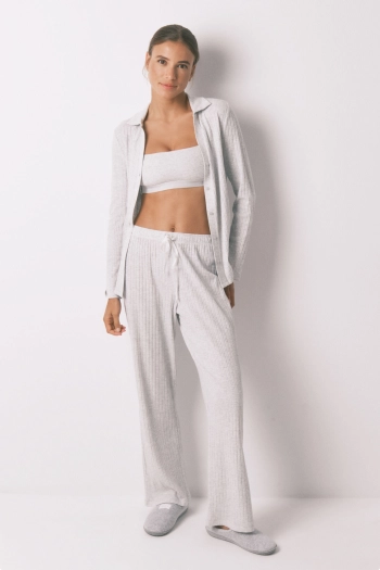 Длинная серая пижама из хлопка в рубчик