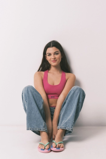 Розовый спортивный бесшовный бюстгальтер