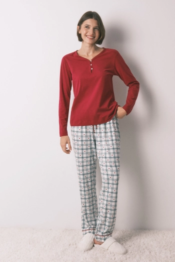 Красная футболка с длинными рукавами из 100% хлопка