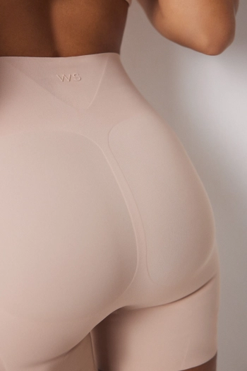 Класичні мереживні трусики