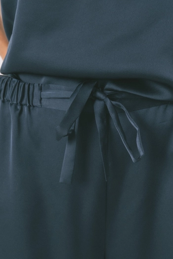 Синяя длинная атласная пижама