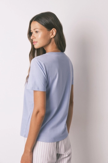 Блакитна бавовняна футболка з V-вирізом