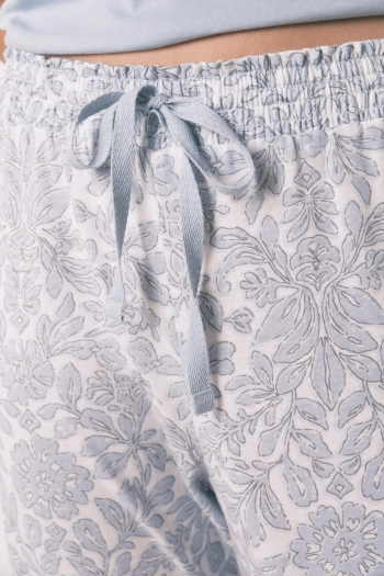 Синя бавовняна піжама з квітковим принтом