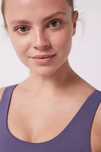 Спортивный бюстгальтер Purple Power Sculpt