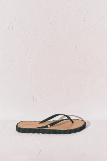 Чорні хвилясті в’єтнамки