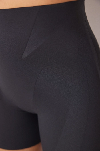 Класичні мереживні трусики