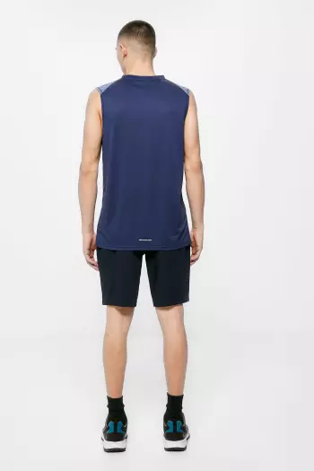 Шорты-бермуды Outdoor из технологического материала