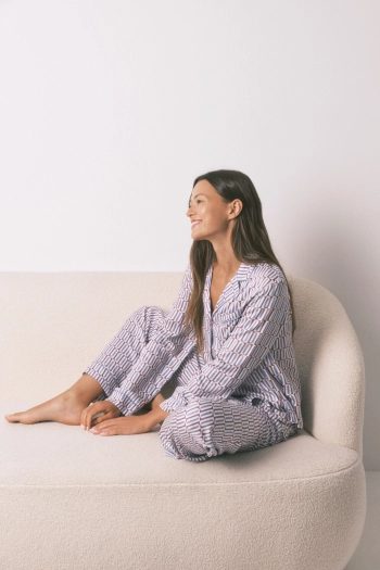 Довга піжама із сатину з геометричним принтом