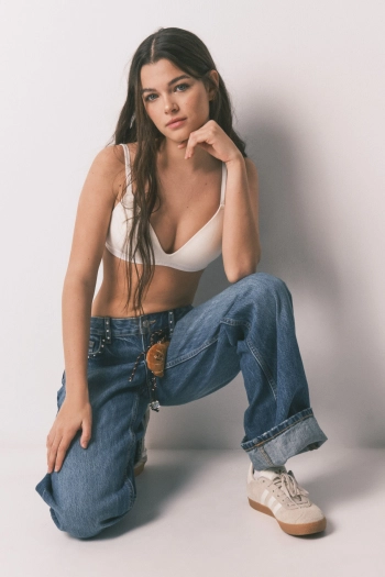 Треугольный бюстгальтер с наполнителем, молочный