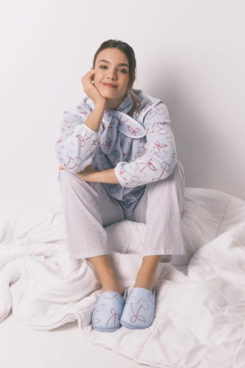 Домашні капці сині з вишеньками