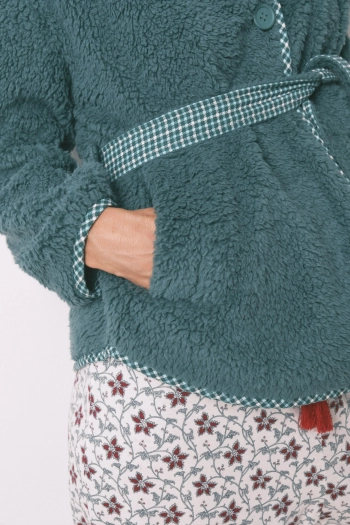 Короткий халат из мягкого флиса