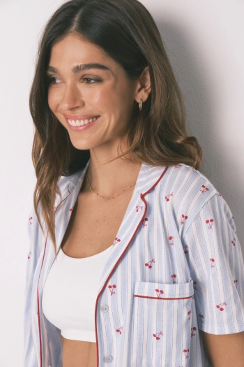 Піжама класична бавовняна в смужку з принтом вишень