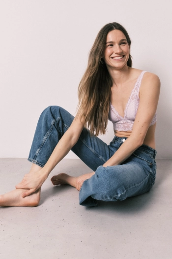 Бузковий бюстгальтер-бралетт халтер із мереживом