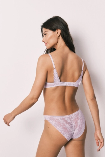 Бузкові класичні мереживні трусики