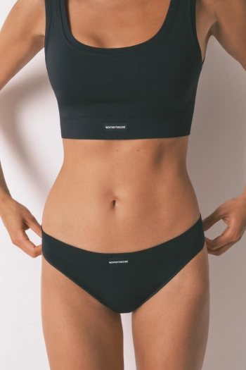 Классические бесшовные черные трусы