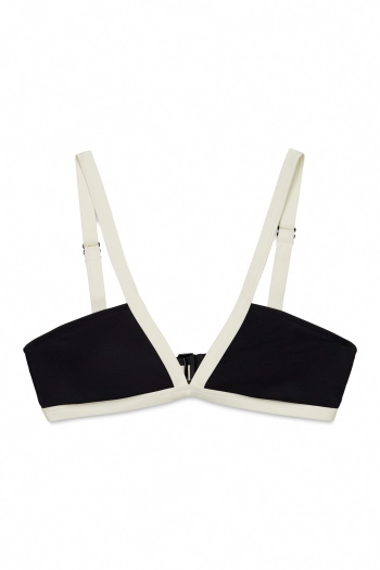 Чорний напівглянцевий трикутний топ-бікіні