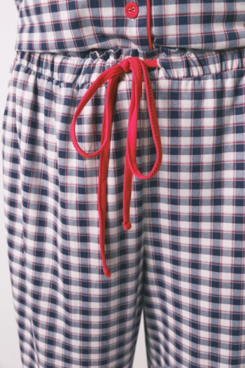 Довга класична піжама з м'якого трикотажу в клітинку