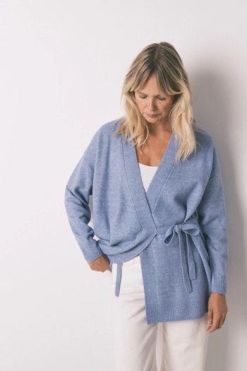 Синий трикотажный кардиган-халат миди