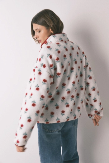 Білий халат із квітковим принтом зі штучної овчини