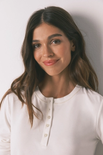 Белый лонгслив в рубчик с люрексом