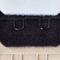 Гачки для регулювання об'єма бюстгальтера