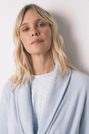 Синий бархатный халат миди с блестками