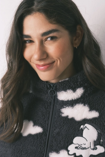 Короткий флисовый халат серого цвета с принтом Moomin