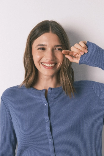 Довга синя піжама в рубчик з блискучим ефектом