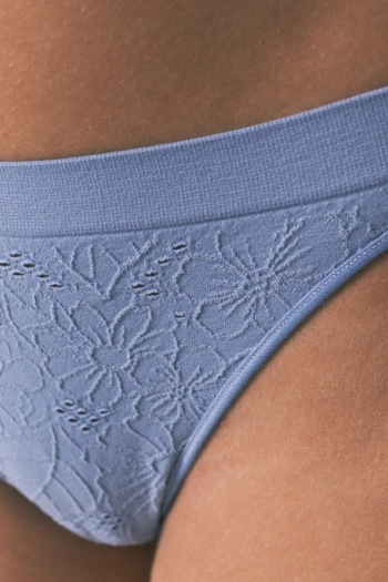 Трусы-танга голубого цвета с цветочным принтом
